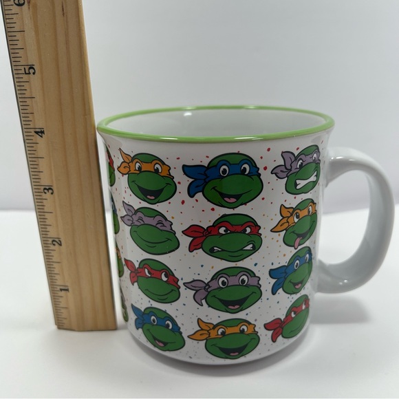 Teenage Mutant Ninja Turtles Mug - Picture 7 of 9